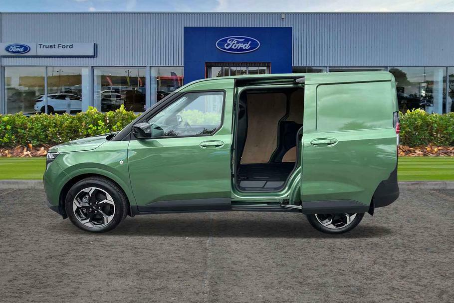 Ford Transit Courier Limited Green #5