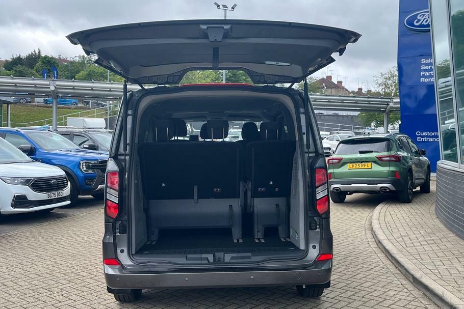 Ford Tourneo Custom 320 Titanium L1 Swb 9 Seat Minibus Fwd 2.0 Ecoblue #6