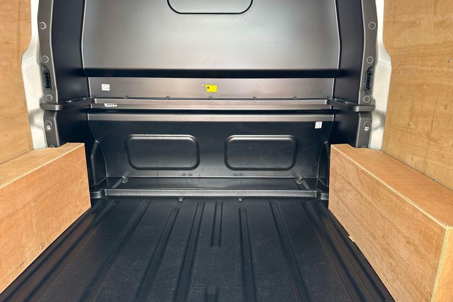 Ford Transit Custom 320 Limited L1 Swb Double Cab In Van Fwd 2.0 Ecobl WR75UYA Silver #4