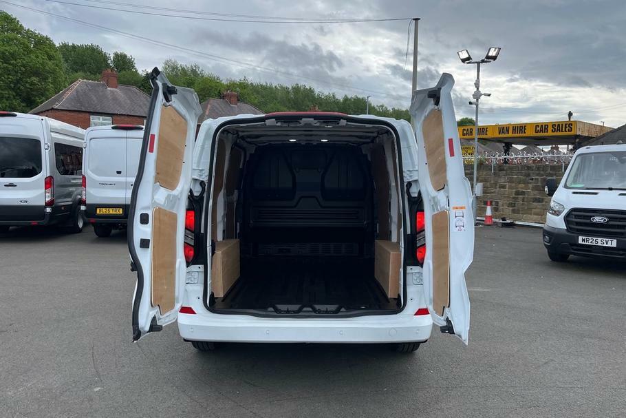 Ford Transit Custom 320 Limited L1 Swb Fwd 2.5 Phev 232Ps Low Roo RJ75YLF White #5