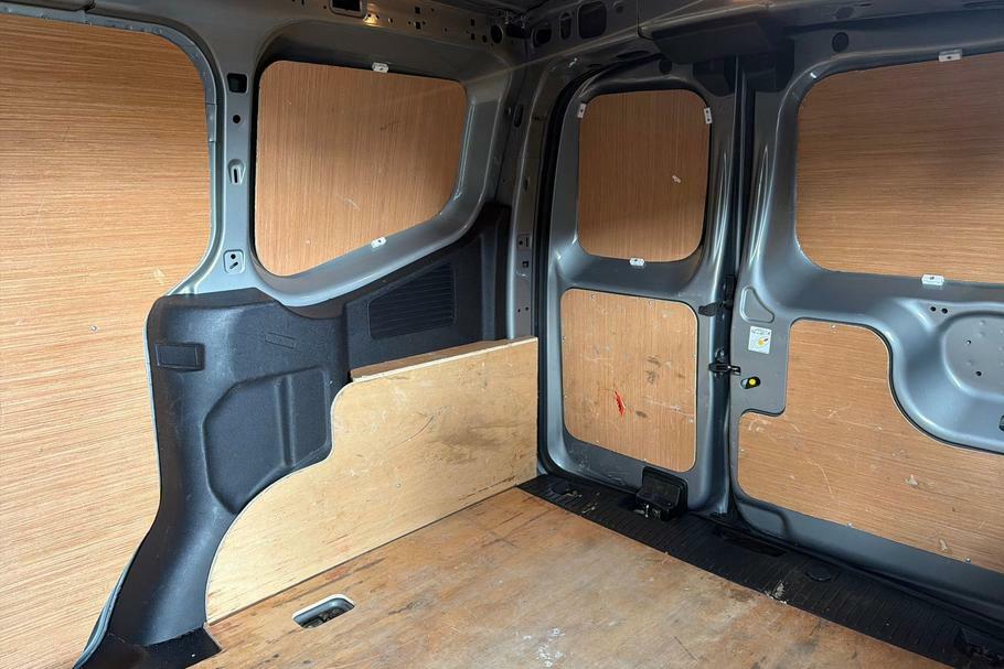 Ford Transit Courier Limited 1.0 Ecoboost 125Ps Silver #4