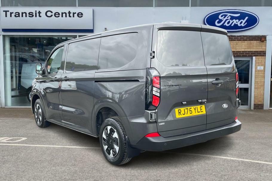 Ford Transit Custom 320 Trend L1 Swb Fwd 2.5 Phev 232Ps RJ75YLE #2