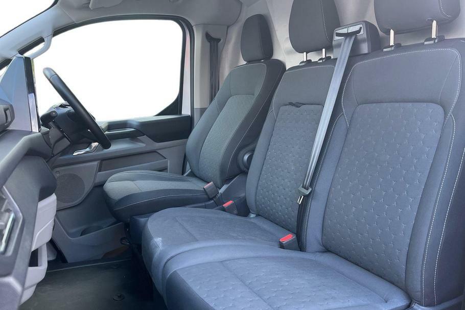 Ford Transit Custom 320 Limited L1 Swb Fwd 2.5 Phev 232Ps Low Roo KX75GPU Silver #3