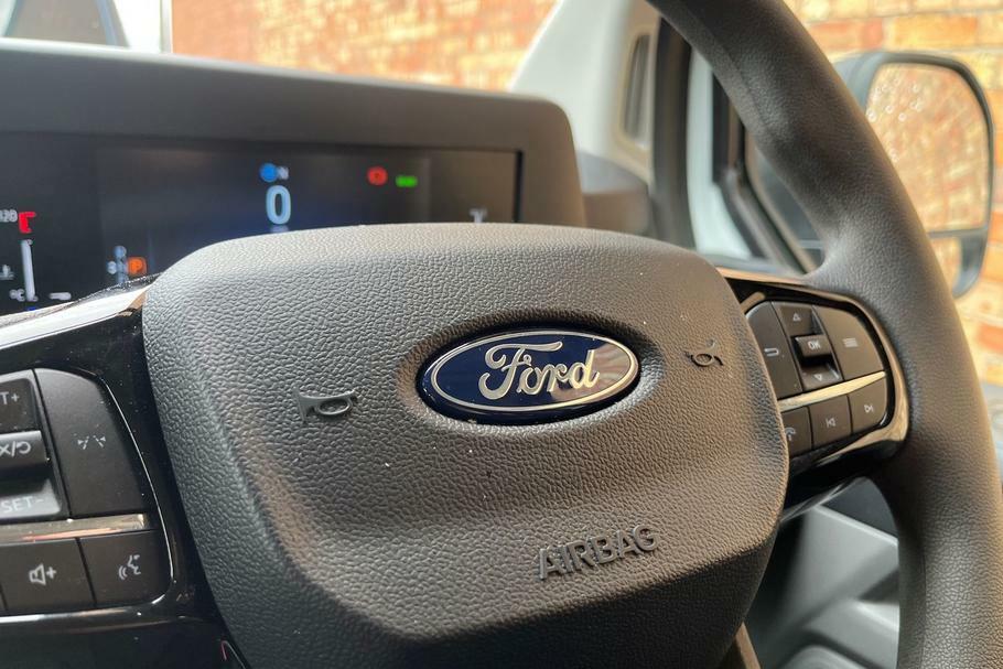 Ford Transit Custom 2.0 Ecoblue 136Ps H1 Van Limited Grey #39