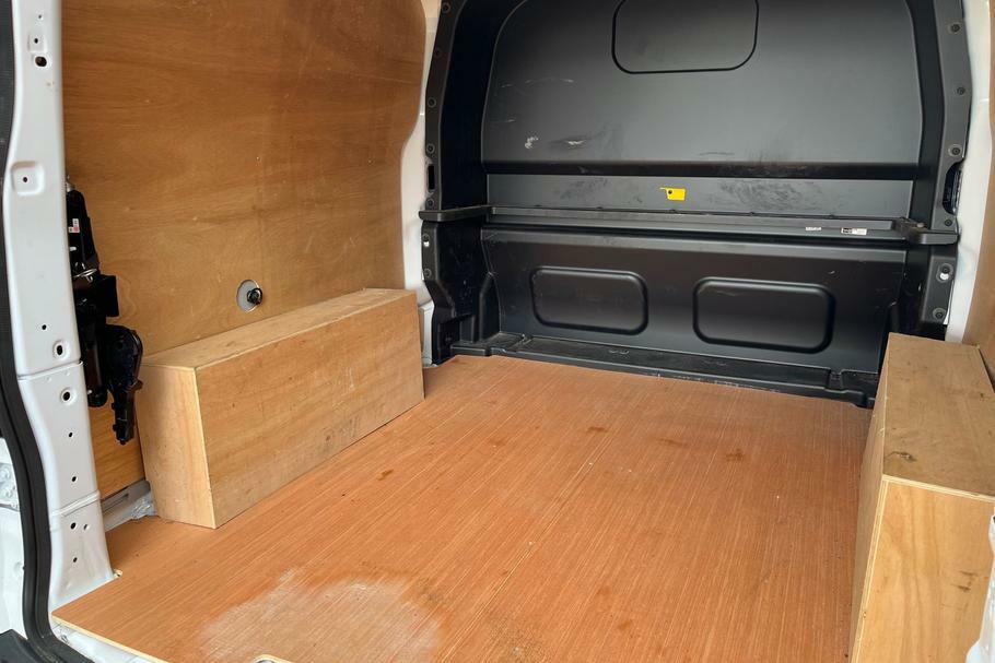 Ford Transit Custom 320 Trend L2 Lwb Double Cab In Van Fwd 2.5 Ph EA75HHC White #4