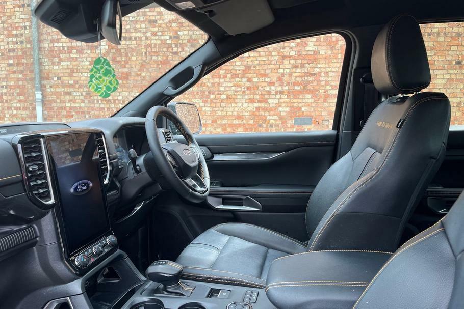 Ford Ranger Wildtrak 2.0 Ecoblue 205Ps 4X4 Double Cab Pic Black #3