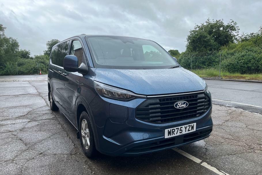 Ford Transit Custom 340 Limited L2 Lwb 9 Seat Kombi Fwd 2.5 Phev Blue