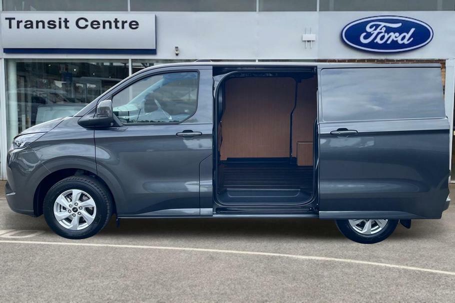Ford Transit Custom 320 Limited L1 Swb Fwd 2.5 Phev 232Ps Low Roo WP75YAJ #5