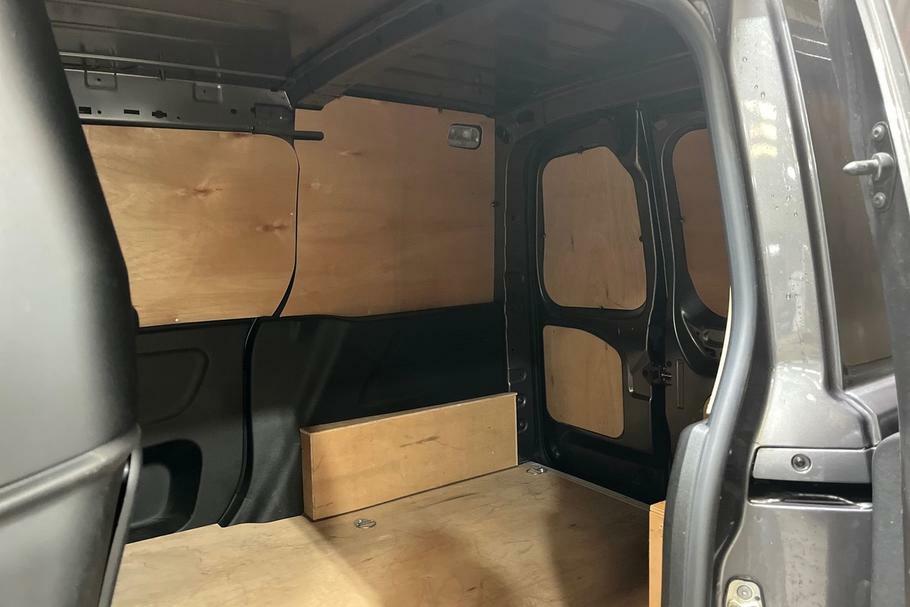 Citroen Berlingo Driver Swb 1.5 Bluehdi 1000 Euro 6 100Ps Grey #4