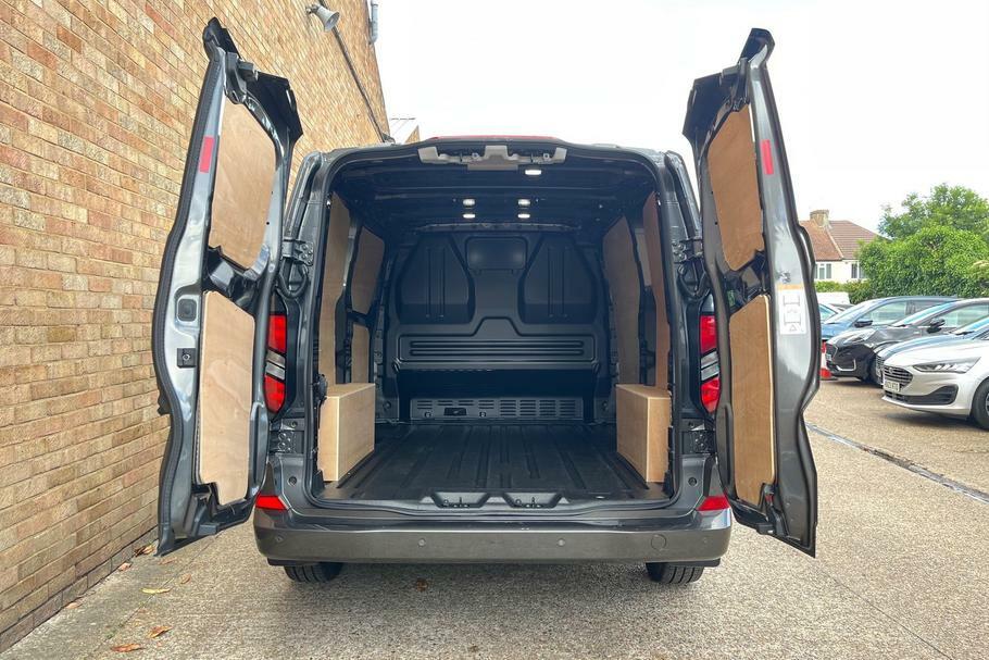 Ford Transit Custom 320 Limited L1 Swb Fwd 2.5 Phev 232Ps Low Roo YB75XKT  #6