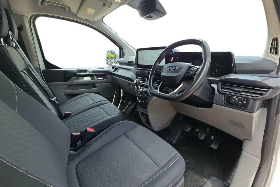 Ford Transit Custom 135Kw 68Kwh H2 Trend Double Cab Van Silver #14