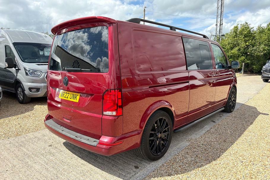 Volkswagen Transporter Highline T32 Lwb Kombi 2.0 Tdi Fwd Lwb Euro 6 150P Red #5