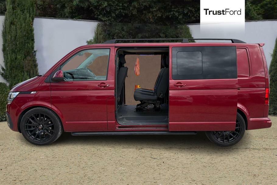 Volkswagen Transporter Highline T32 Lwb Kombi 2.0 Tdi Fwd Lwb Euro 6 150P Red #4