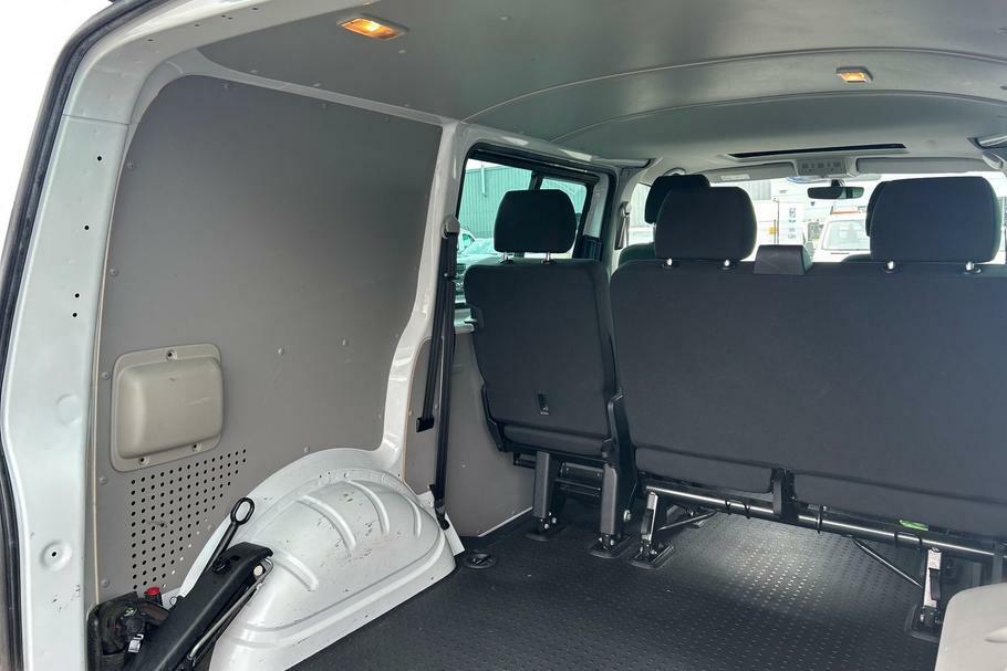 Volkswagen Transporter T32 Highline Swb Kombi 2.0 Bitdi Bluemotion T White #4