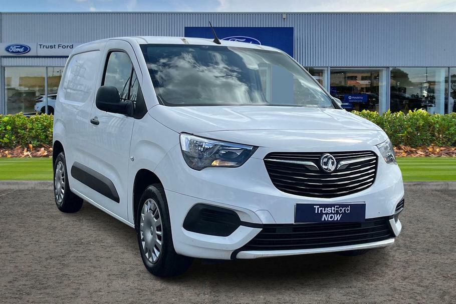 Vauxhall Combo 1.6 Turbo D 2000 Sportive Panel Van Man White