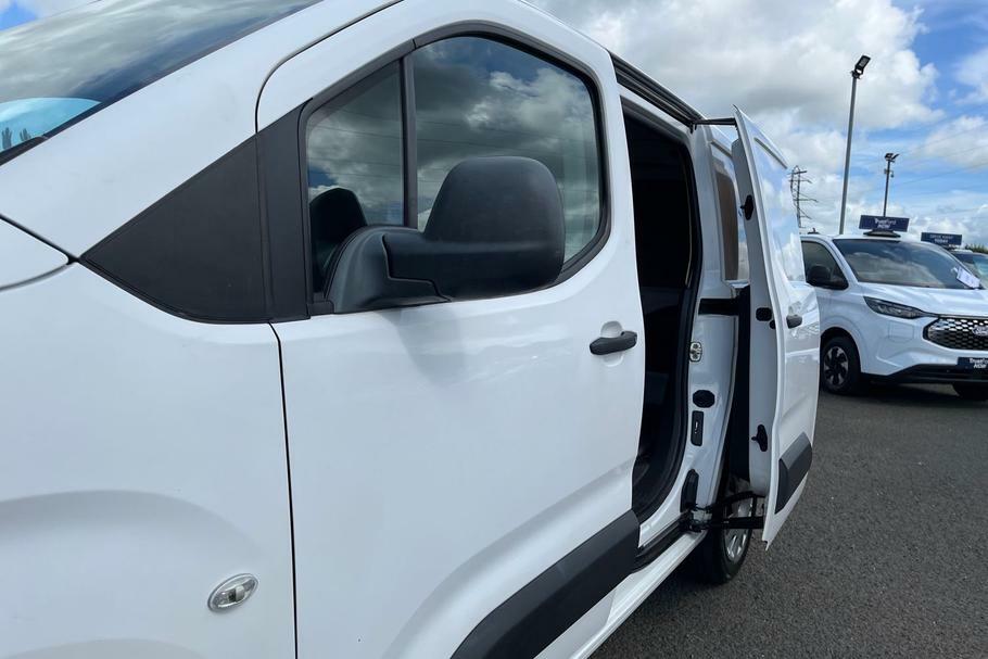 Vauxhall Combo 1.2 Turbo Energy XL Grey #36