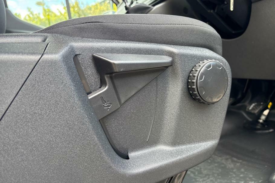 Ford Transit Custom 320 65Kwh Trend Panel Van L1 H1 White #24
