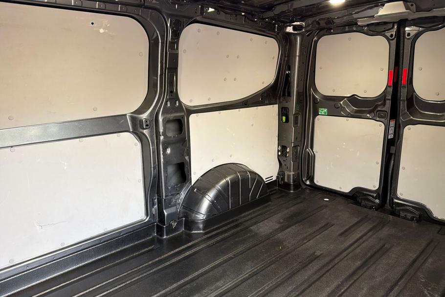 Ford Transit Custom 300 Limited L1 Swb Fwd 2.0 Ecoblue 136Ps Low Roof #4