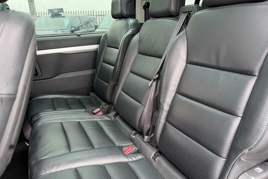 Vauxhall Vivaro Life 8 Seat Minibus 2.0 Turbo D 180Ps Elite #4