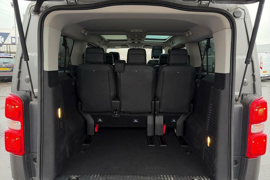 Vauxhall Vivaro Life 8 Seat Minibus 2.0 Turbo D 180Ps Elite #6