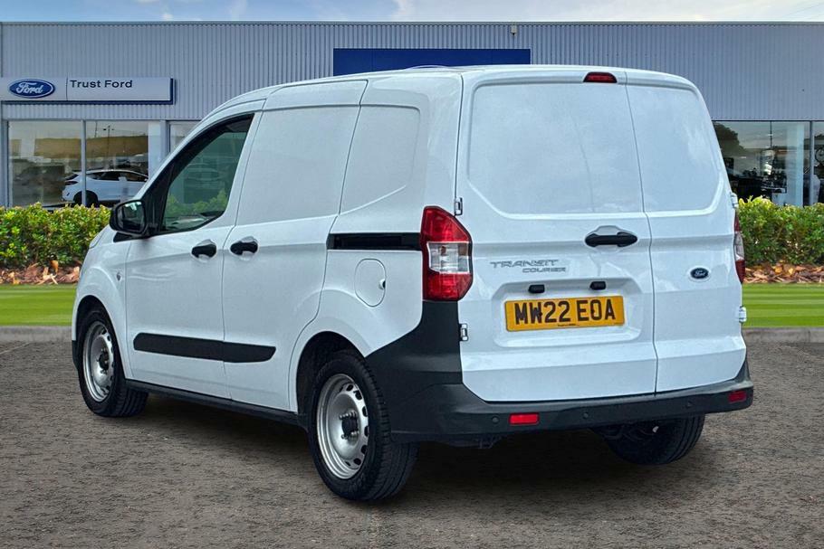Ford Transit Courier Leader 1.5 Tdci 6 Speed White #2