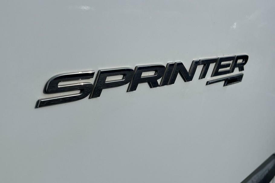 Mercedes-Benz Sprinter 2L Progressive White #19