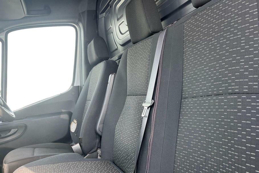 Mercedes-Benz Sprinter 2L Progressive White #10