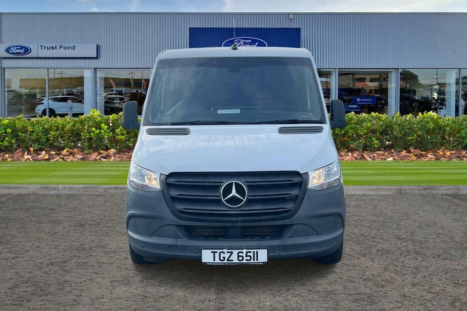 Mercedes-Benz Sprinter 2L Progressive White #11