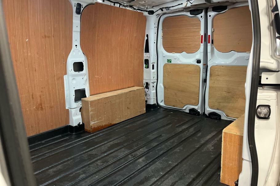 Ford Transit Custom 280 Limited L1 Swb Fwd 2.0 Ecoblue 136Ps Low Roof DV24HSC White #4