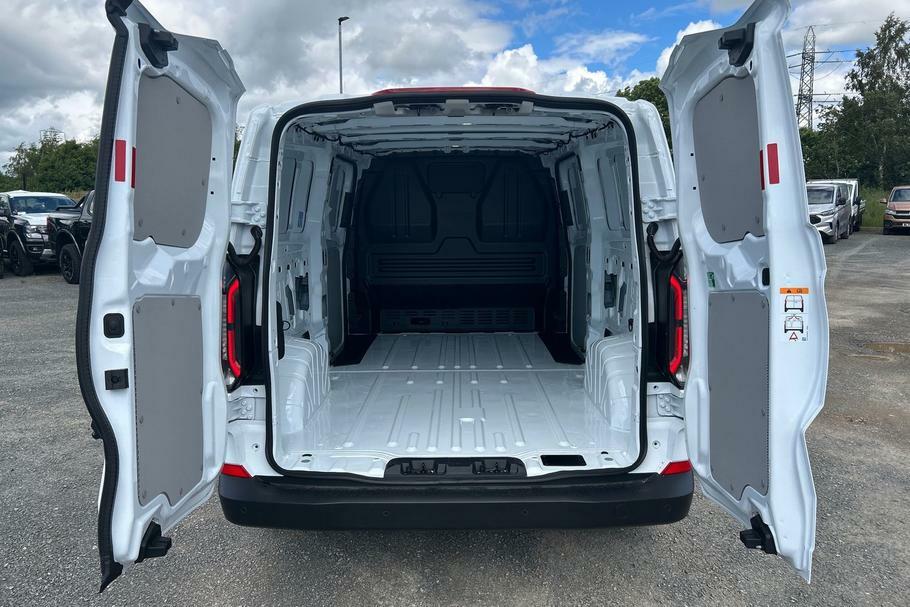 Ford Transit Custom 2.5 320 Duratec 11.8Kwh Limited L1 Euro 6 White #6