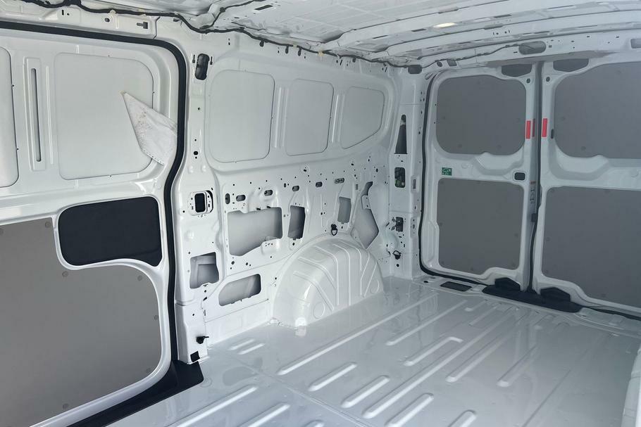 Ford Transit Custom 2.5 320 Duratec 11.8Kwh Limited L1 Euro 6 White #4