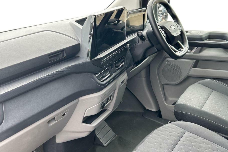 Ford Transit Custom 320 Limited L2 Lwb Fwd 2.5 Phev 232Ps Low Roo WP75RZK  #3