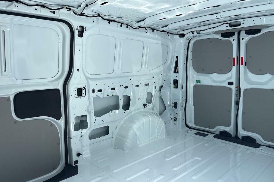 Ford Transit Custom 320 Trend L2 Lwb Rwd 100Kw 65Kwh Low Roof White #4