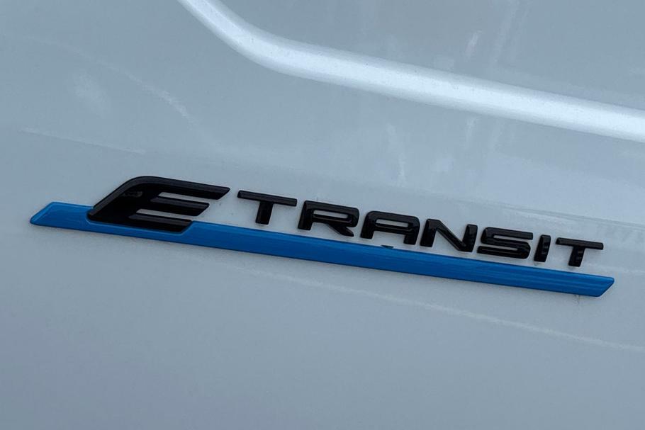 Ford Transit Courier 43Kwh Trend Swb 136 Ps Silver #18