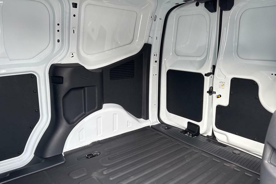 Ford Transit Courier Limited 100Kw 43Kwh White #4