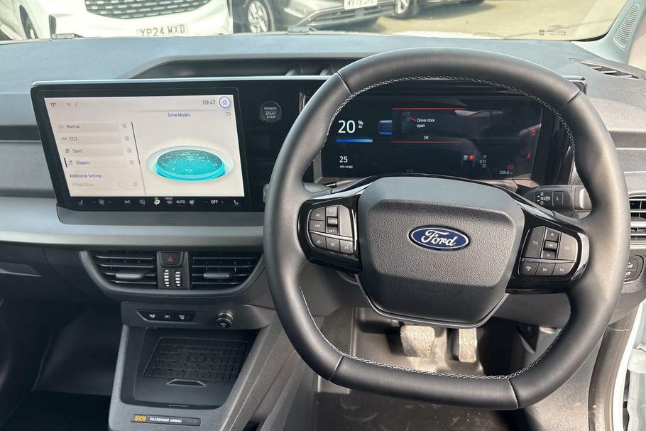 Ford Transit Courier 43Kwh Trend Swb 136 Ps Silver #27