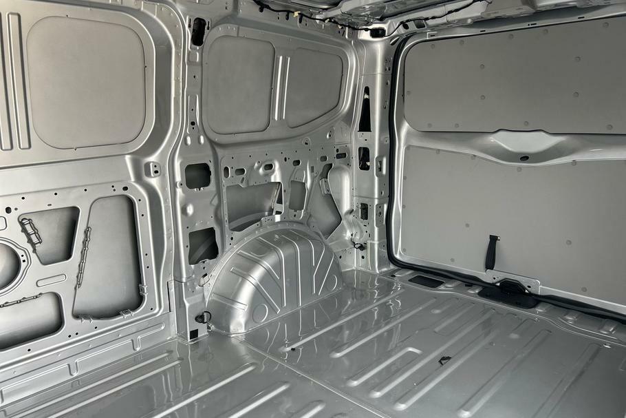 Ford Transit Custom 320 Trend L1 Swb Fwd 2.0 Ecoblue 136Ps Low Roof Silver #4