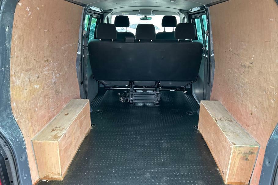 Volkswagen Transporter T32 Highline Lwb Kombi 2.0 Tdi 150Ps Dsg Grey #4