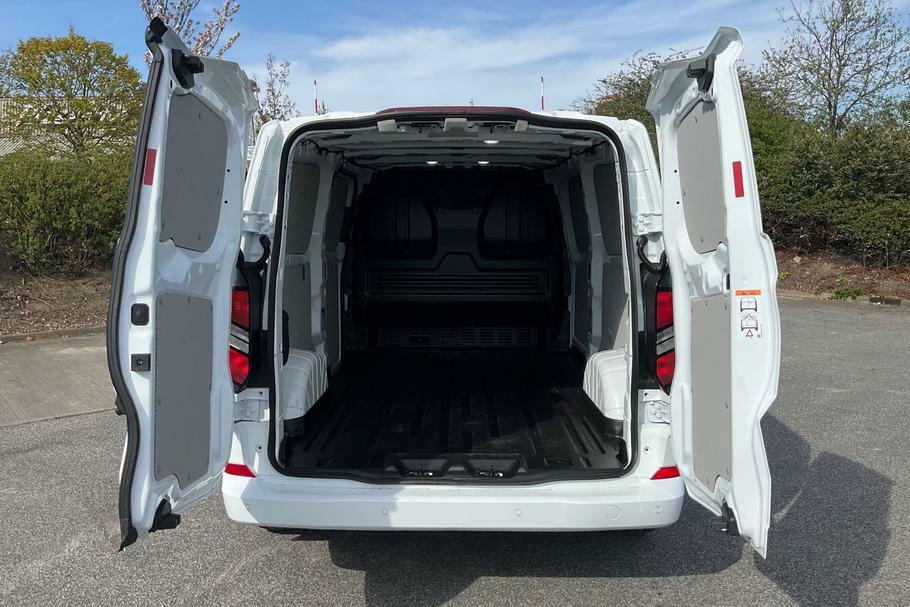 Ford Transit Custom 320 Limited L2 Lwb Fwd 2.5 Phev 232Ps Low Roo YK75CSA White #6