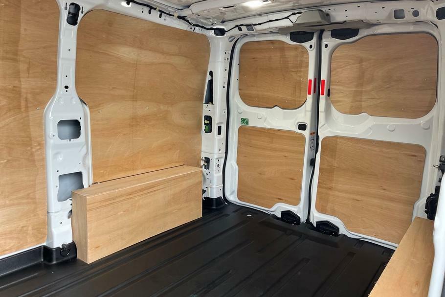 Ford Transit Custom 320 Limited L1 Swb Fwd 2.5 Phev 232Ps White #4