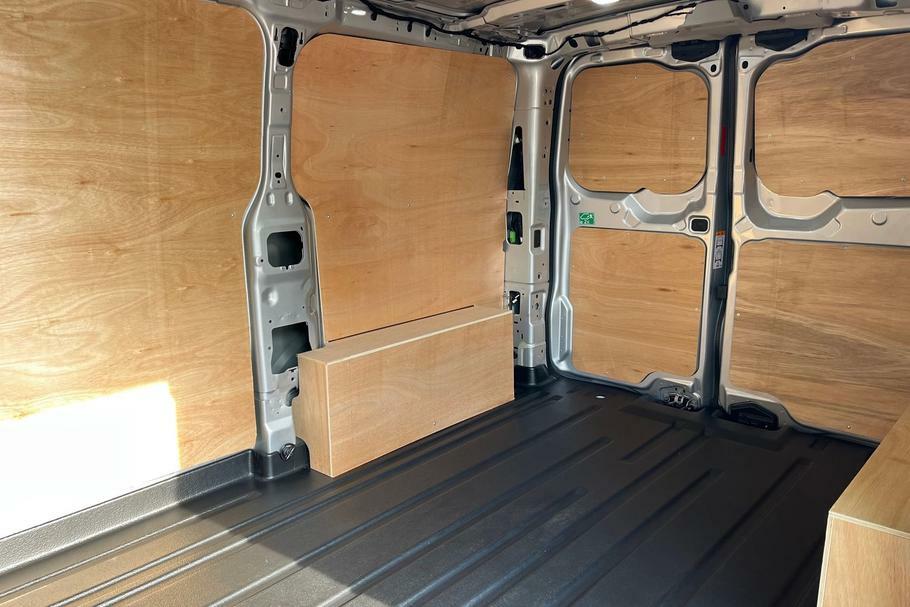 Ford Transit Custom 320 Limited L1 Swb Fwd 2.5 Phev 232Ps WP75YAV Silver #4