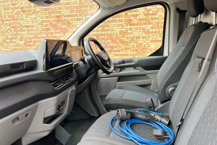 Ford Transit Custom 320 Limited L1 Swb Fwd 2.5 Phev 232Ps WP75VZL Silver #3