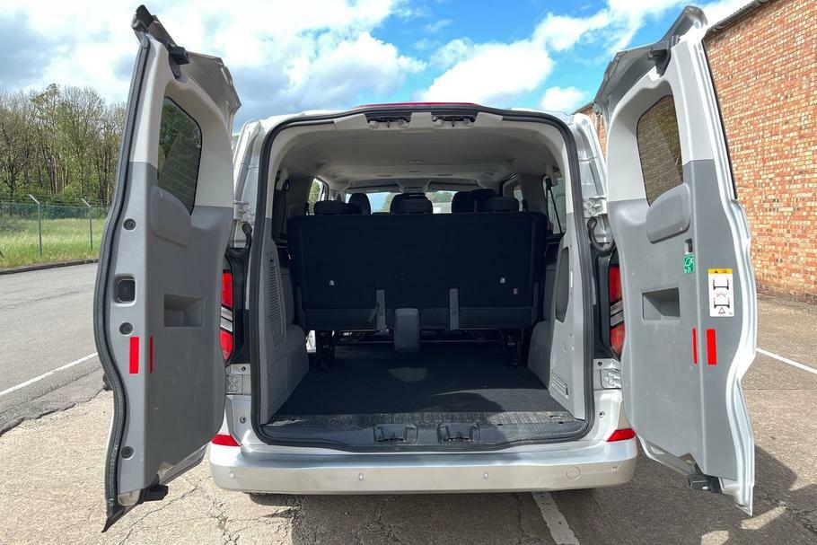 Ford Transit Custom 340 Limited L2 Lwb 9 Seat Kombi Fwd 2.5 Phev Silver #6