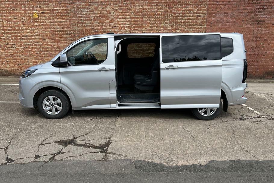Ford Transit Custom 340 Limited L2 Lwb 9 Seat Kombi Fwd 2.5 Phev Silver #5