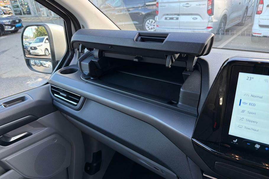 Ford Tourneo Custom Titanium Black #31