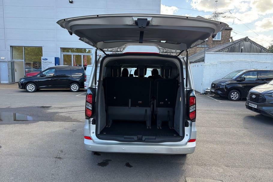Ford Tourneo Custom 340 Titanium L2 Lwb 9 Seat Minibus Fwd 2.5 Ph Silver #6