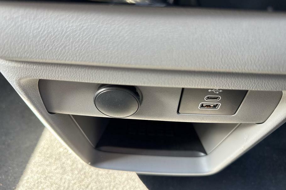 Ford Transit Custom 2026 2.0 280 Ecoblue Leader Panel Van M White #33