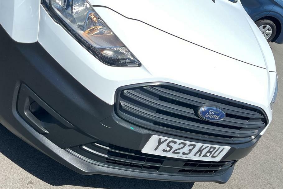 Ford Transit Connect Leader White #38