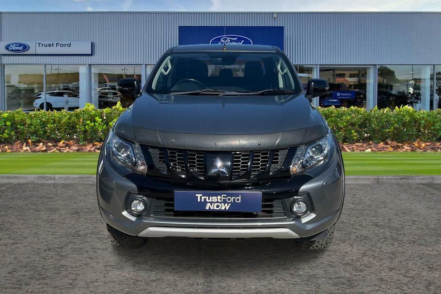 Mitsubishi L200 2.4 Di-d Dc Barbarian Pickup Double Cab Black #12