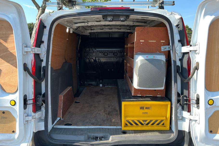 Ford Transit Connect 240 Limited L2 Lwb 1.5 Ecoblue 120Ps White #5